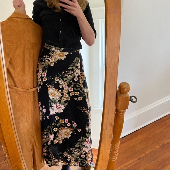 Mauve Dresses & Skirts - Anthropologie floral maxi skirt (fits big)